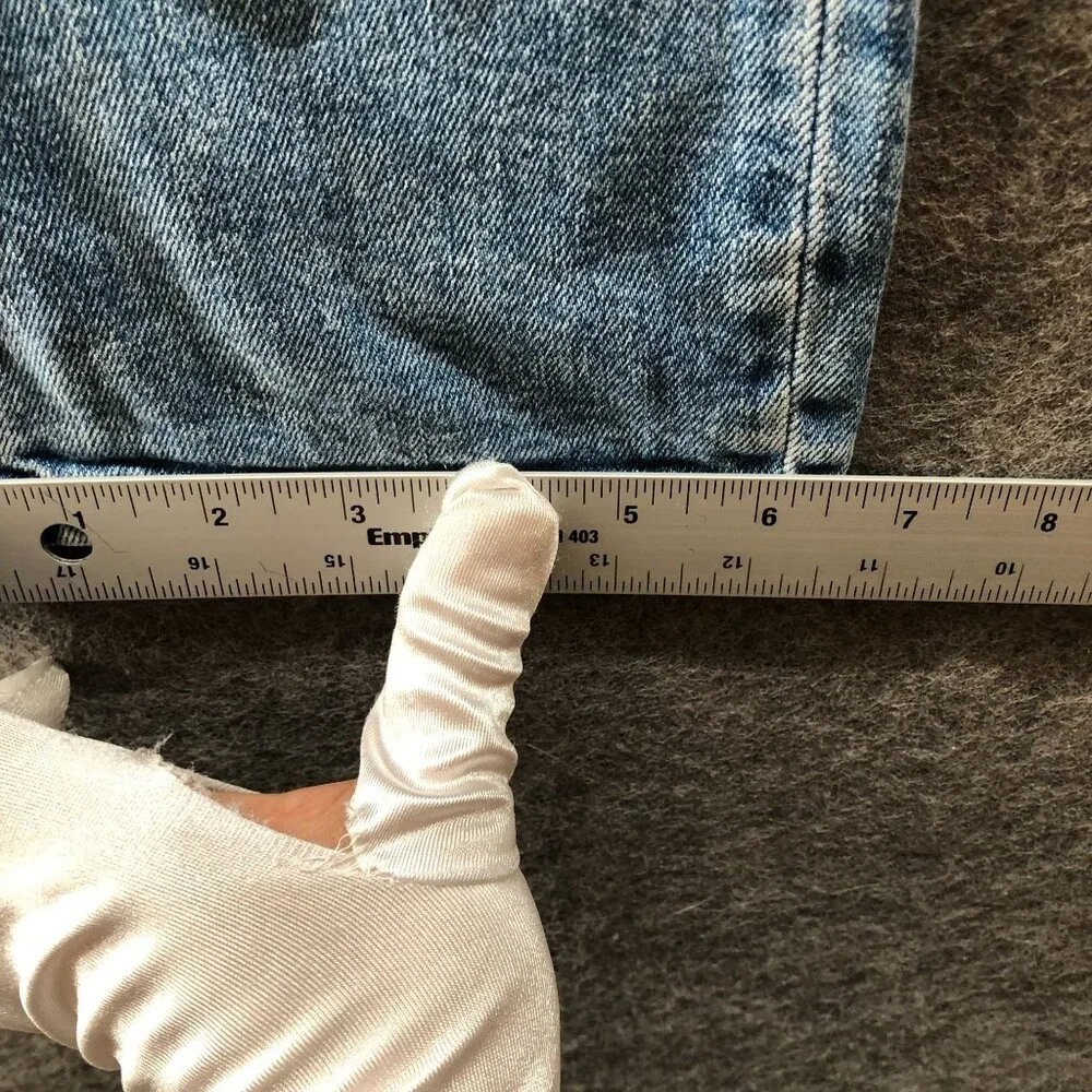 Uniqlo Slim Fit Jeans Mens 30‎ x 31 Blue Light Wash Stretch Distressed